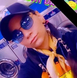 Meet your Posher, Sophy